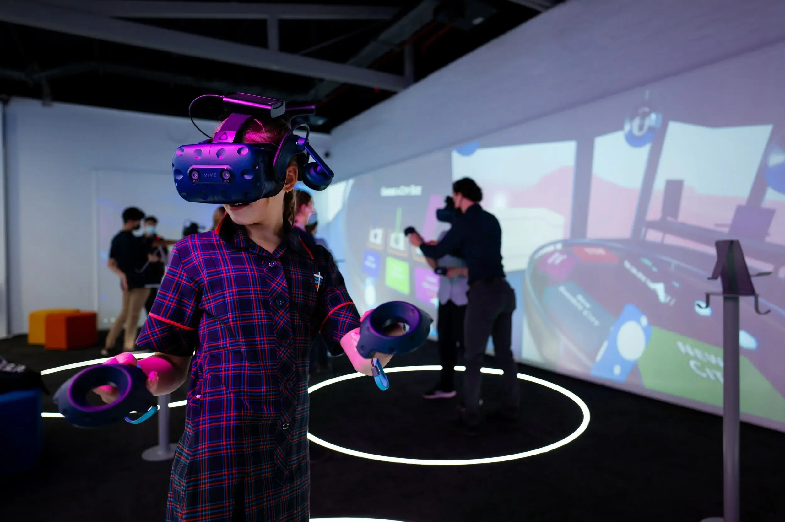 Here’s How to Incorporate Immersive Technology Into Your School for the Long Haul