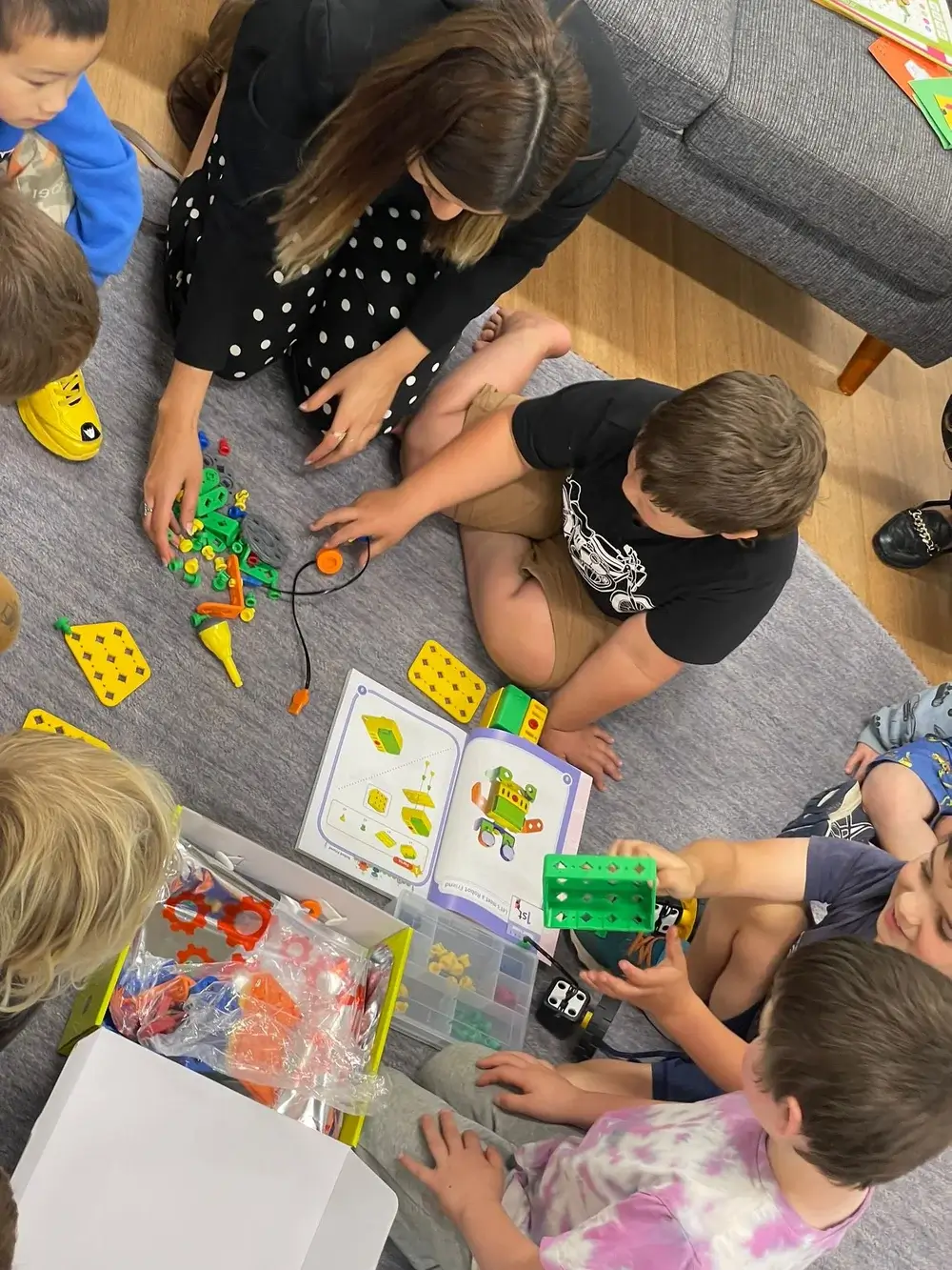 Must-Haves for Every STEM Classroom edMinds Robotics & Coding Kit